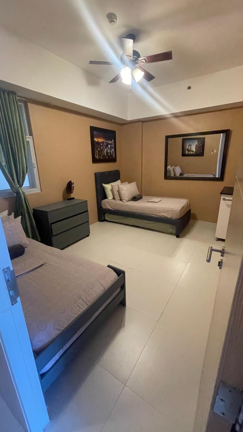 Lagoon view Family Suite in Pico De Loro Cove, Nasugbu Apartment in Nasugbu