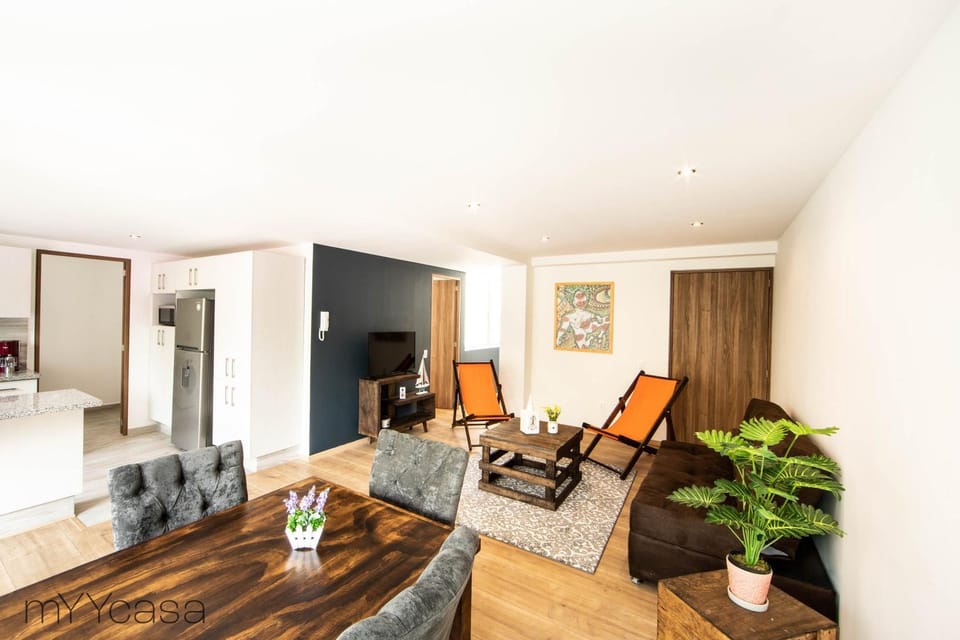 Kitchen or kitchenette, Living room, Dining area