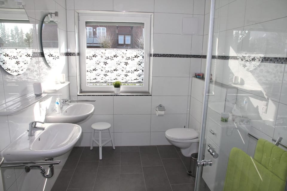 Haus am Meer Whg. 1 EG Edo-Wiemken-Str. 48, 75qm 4 Personen Apartment in Friesland