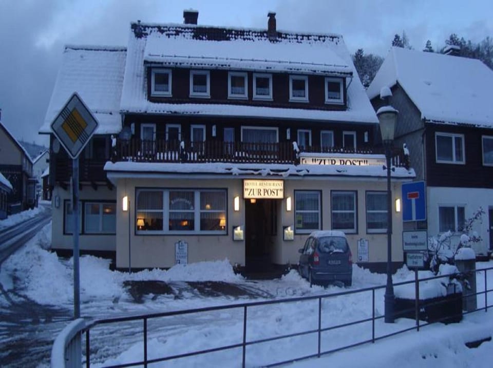 Facade/entrance