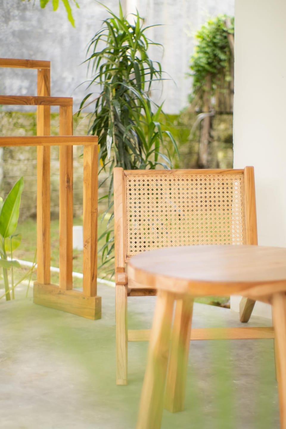 Patio, Day, Garden
