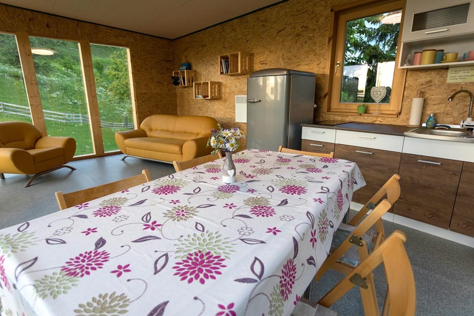 Living room, Seating area, Communal kitchen