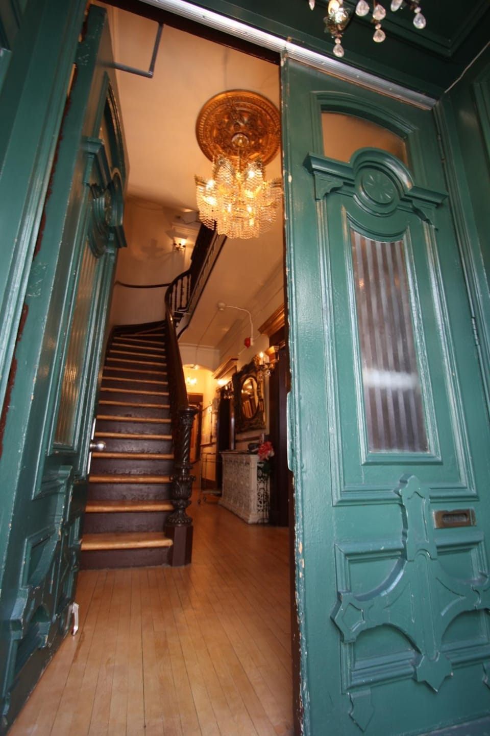 Facade/entrance