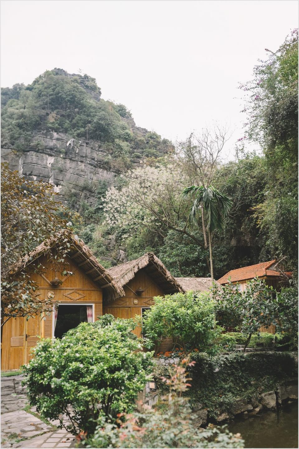 Property building, Spring, Day, Natural landscape, Mountain view