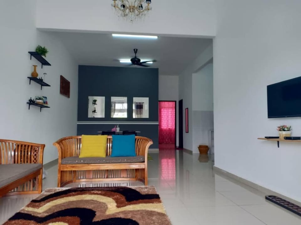 Ana Homestay Ayer Keroh Melaka House in Malacca