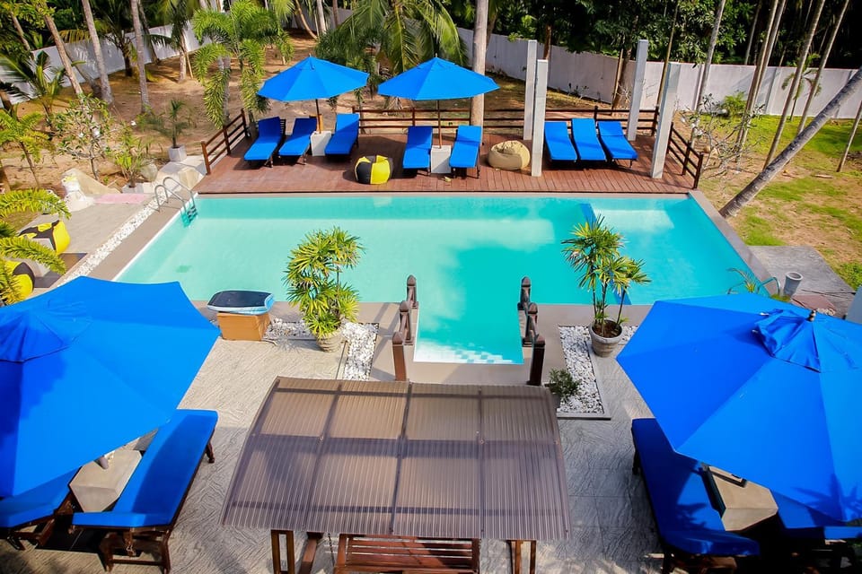 Swimming pool, Swimming pool