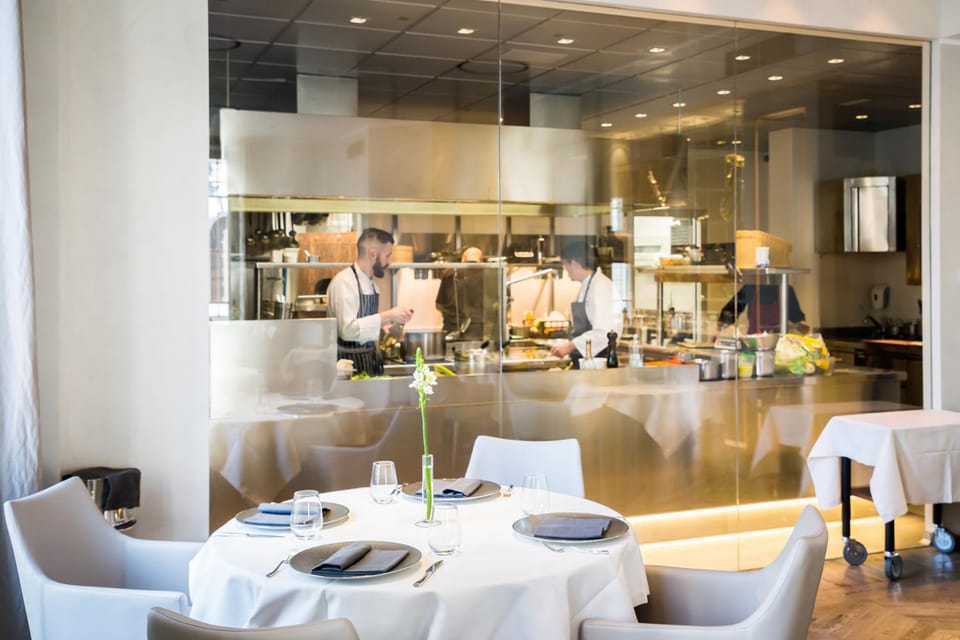 Restaurant/places to eat, Restaurant/places to eat