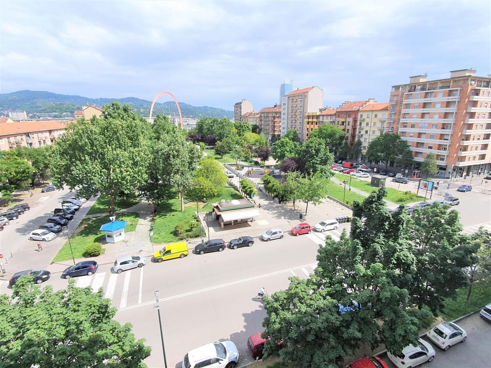 Neighbourhood, Natural landscape, Bird's eye view, City view, Location, Parking