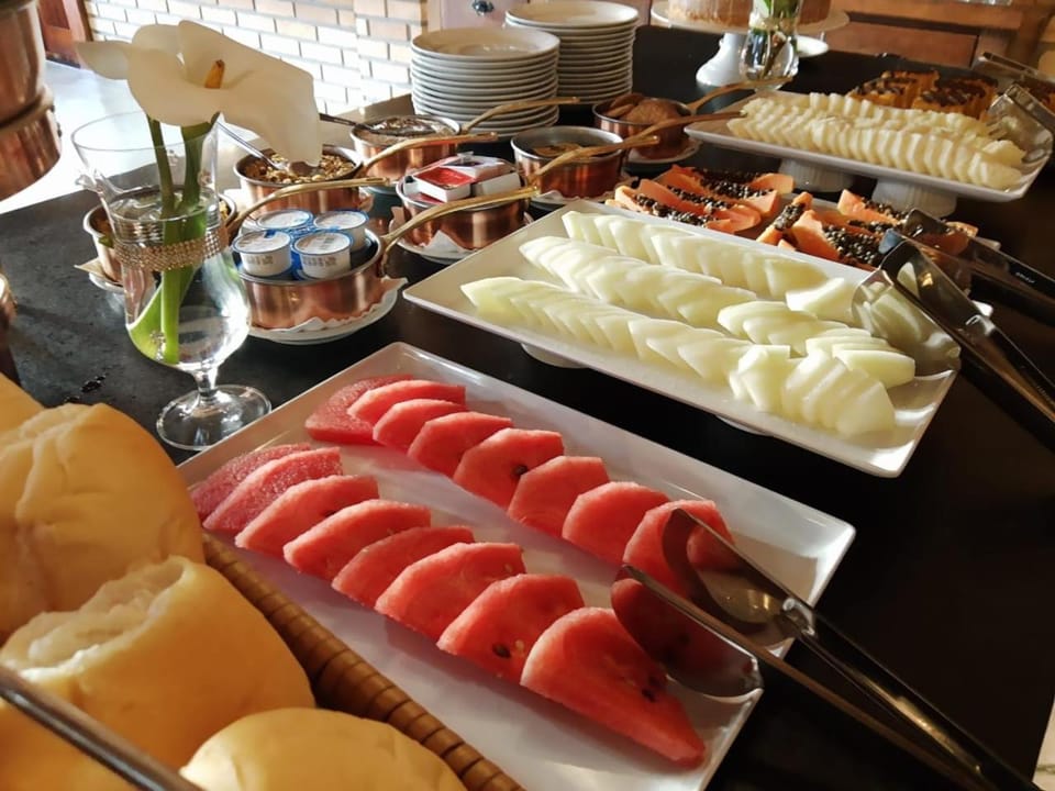 Breakfast, Buffet breakfast