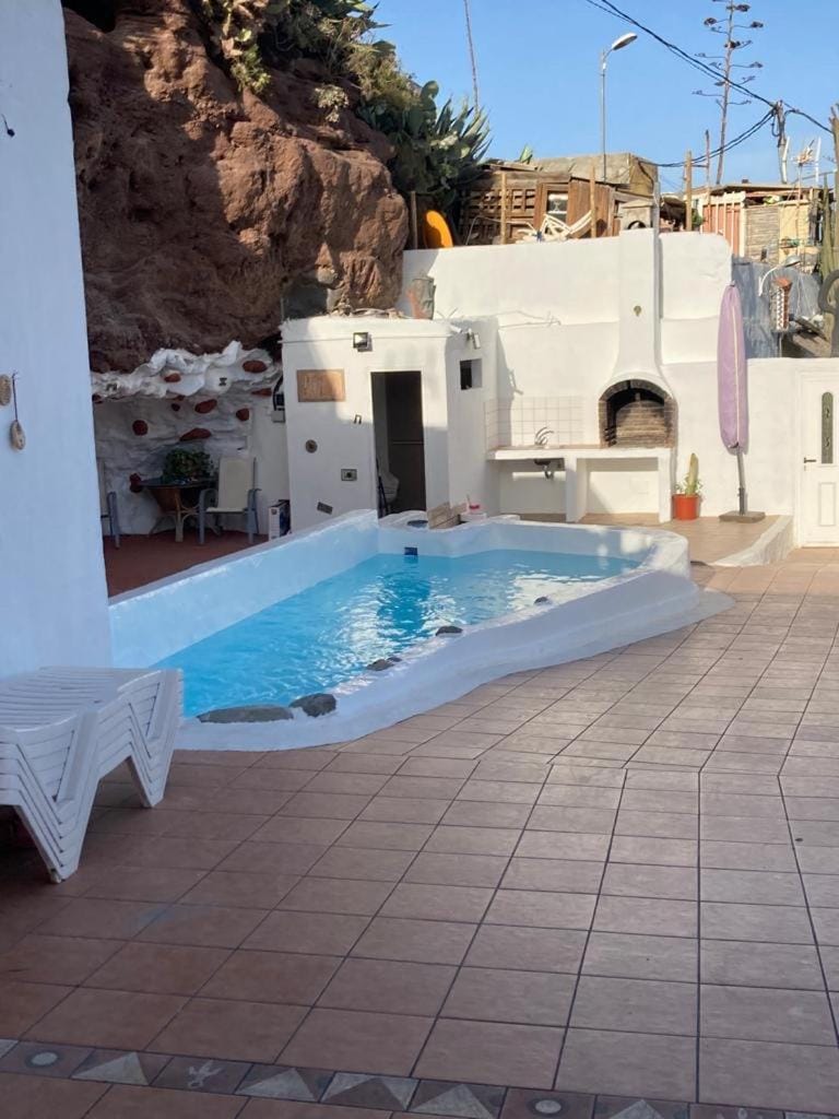 Patio, Balcony/Terrace, Dining area, Swimming pool