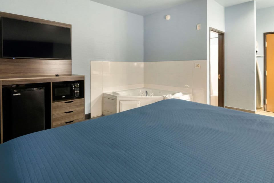 Photo of the whole room, On site