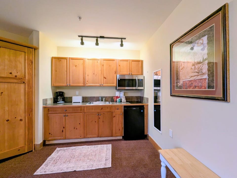 Springs 8840 by SummitCove Lodging in Colorado House in Keystone