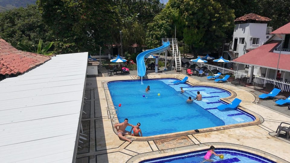 Finca Hotel Pinares Hotel in Caldas, Colombia
