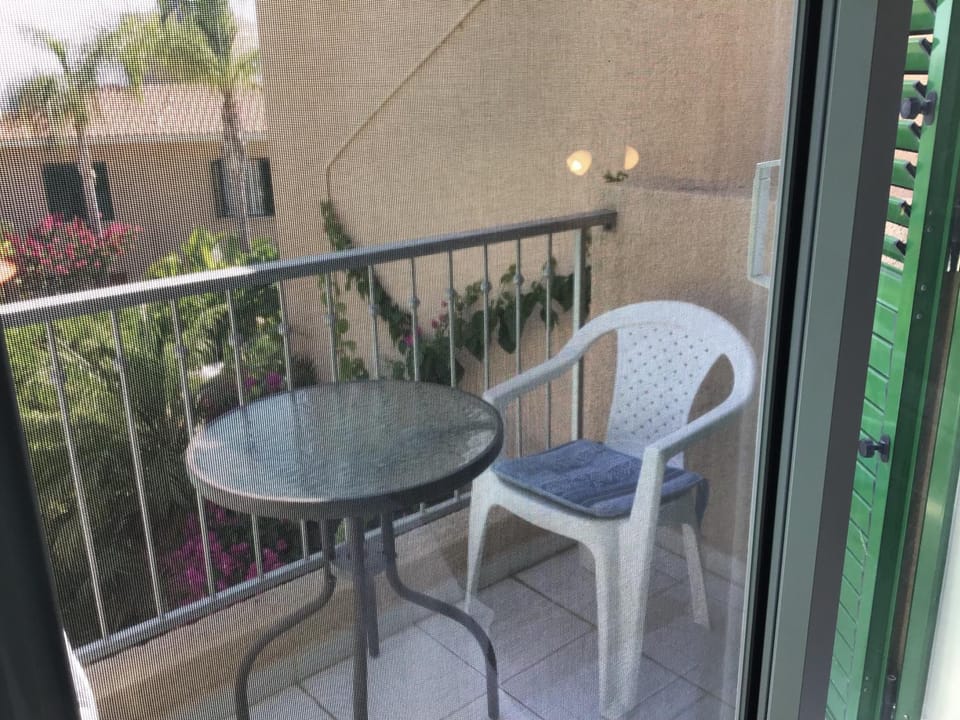 Property building, Balcony/Terrace, Sea view