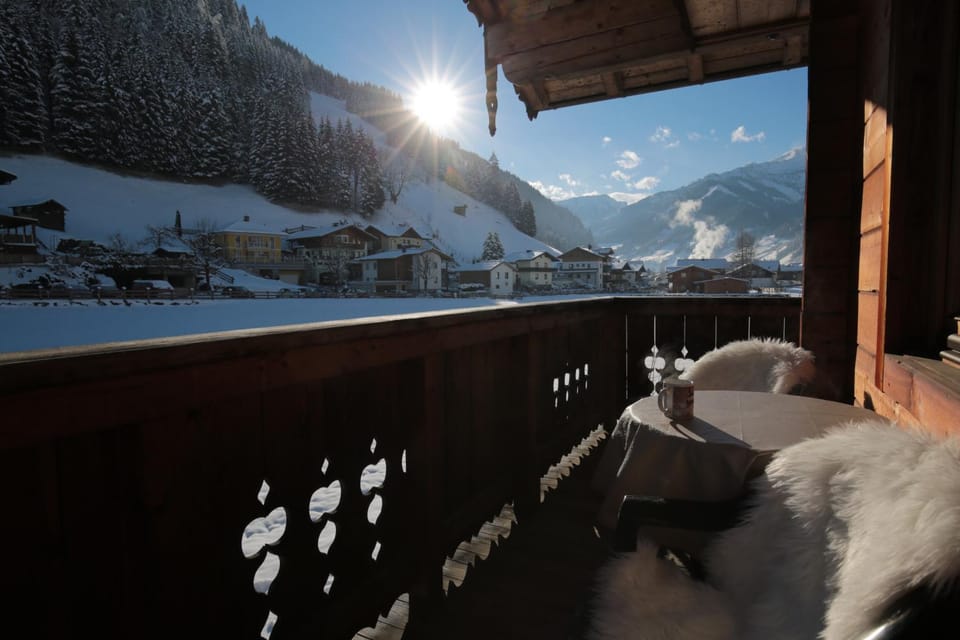 Natural landscape, Winter, View (from property/room), Balcony/Terrace, Living room, Mountain view