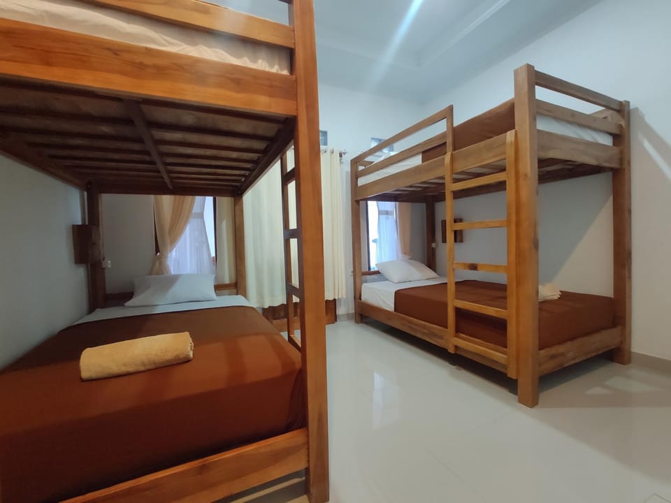 bunk bed