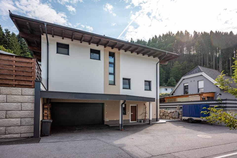 Property building, Facade/entrance, Summer