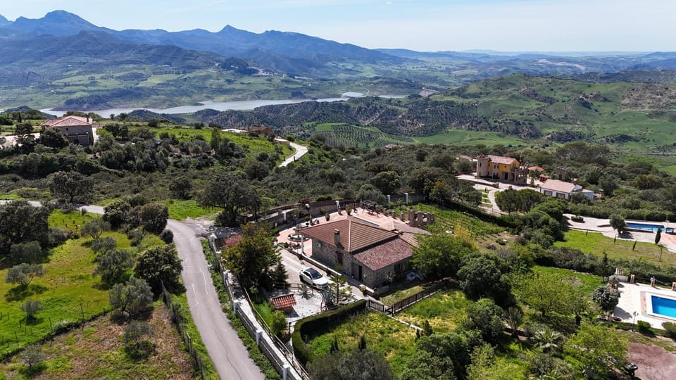 Spring, Day, Natural landscape, Bird's eye view, Lake view, Lake view, Mountain view