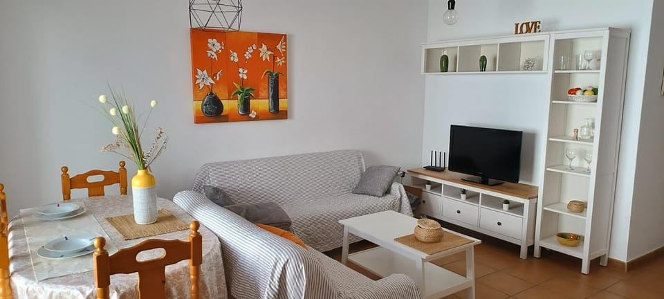 Apto Mediterraneo WIFI GRATIS Apartment in San José