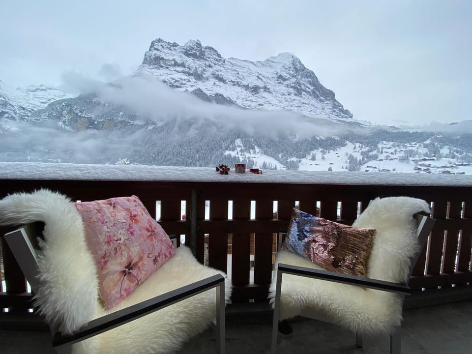 Winter, Seating area, Mountain view