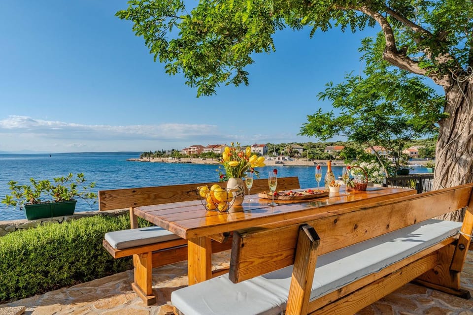 Seating area, Sea view