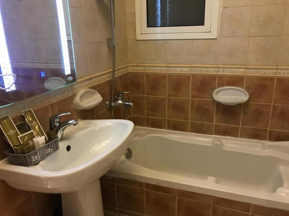 أجنحة أجواء الحمراء - شقق مخدومة اقتصادي Ajwaa Al Hamra Suites Economy Serviced Apartments Hotel in Jeddah