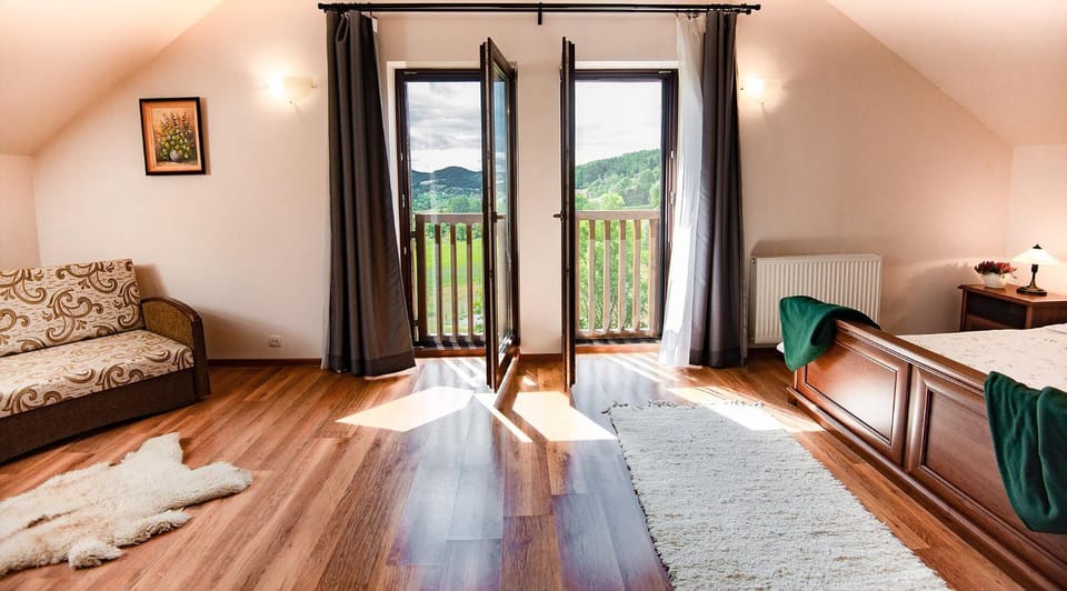 Bed, Garden, View (from property/room), Living room, Photo of the whole room, Seating area, Bedroom, Garden view, Mountain view, heating, towels, air conditioner