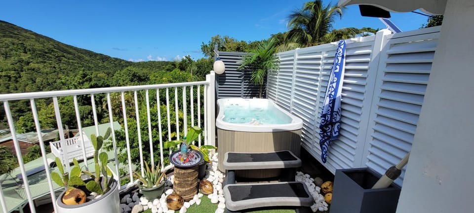 Day, Hot Tub, Balcony/Terrace