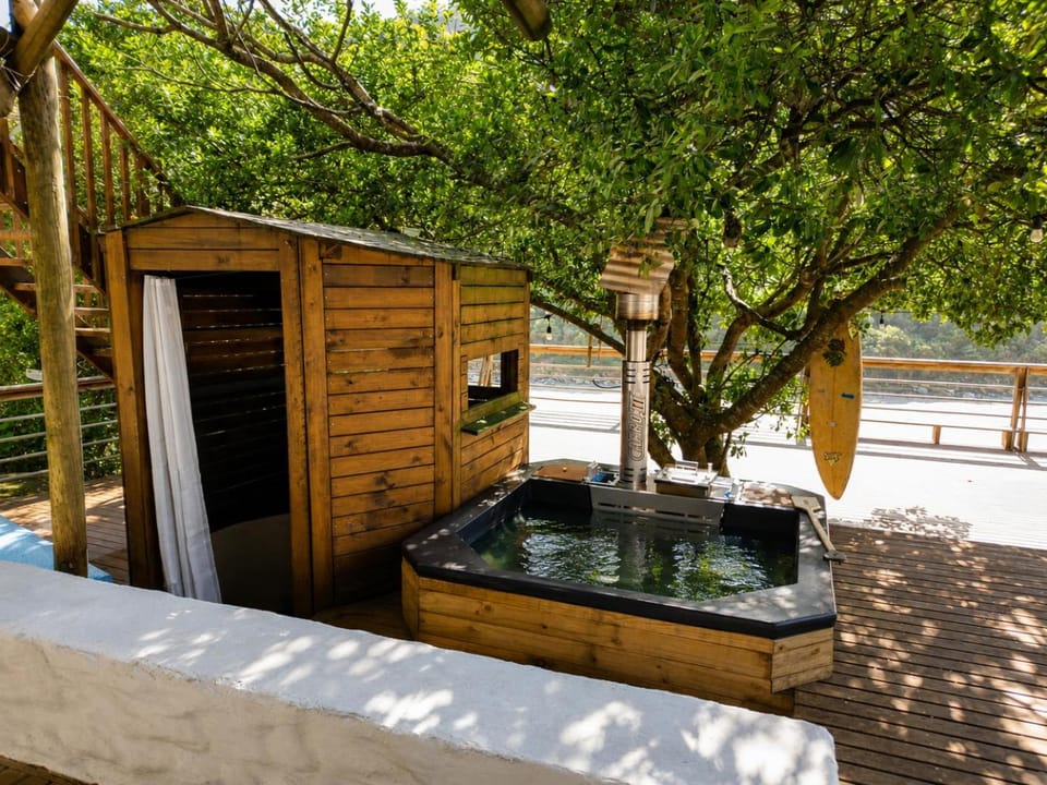 Shower, Hot Tub