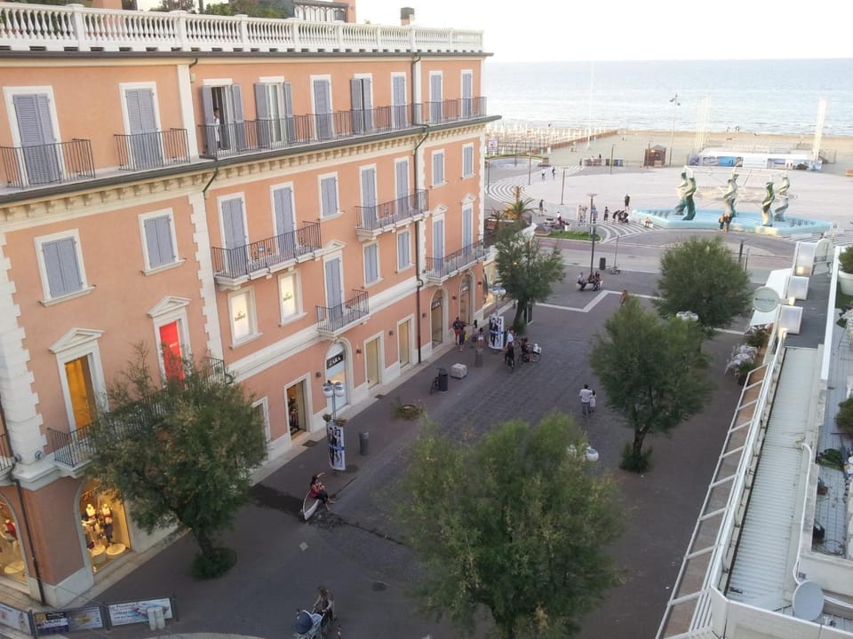 Neighbourhood