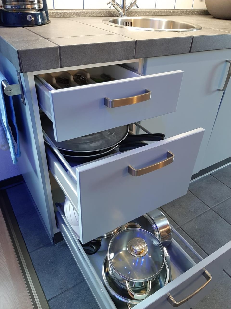 Kitchen or kitchenette, Decorative detail