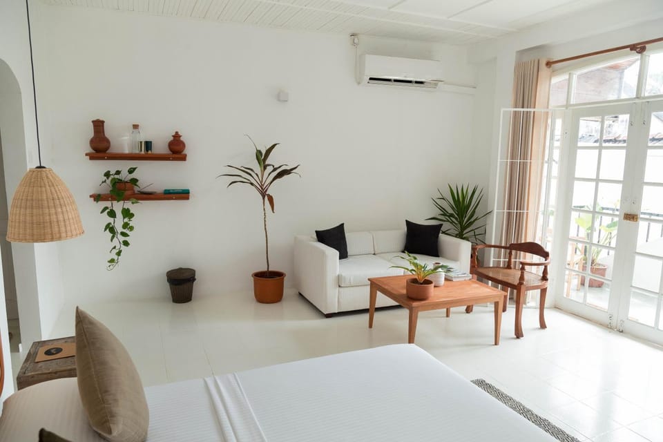Patio, Bed, Balcony/Terrace, Living room, Seating area, Bedroom, Garden view, air conditioner