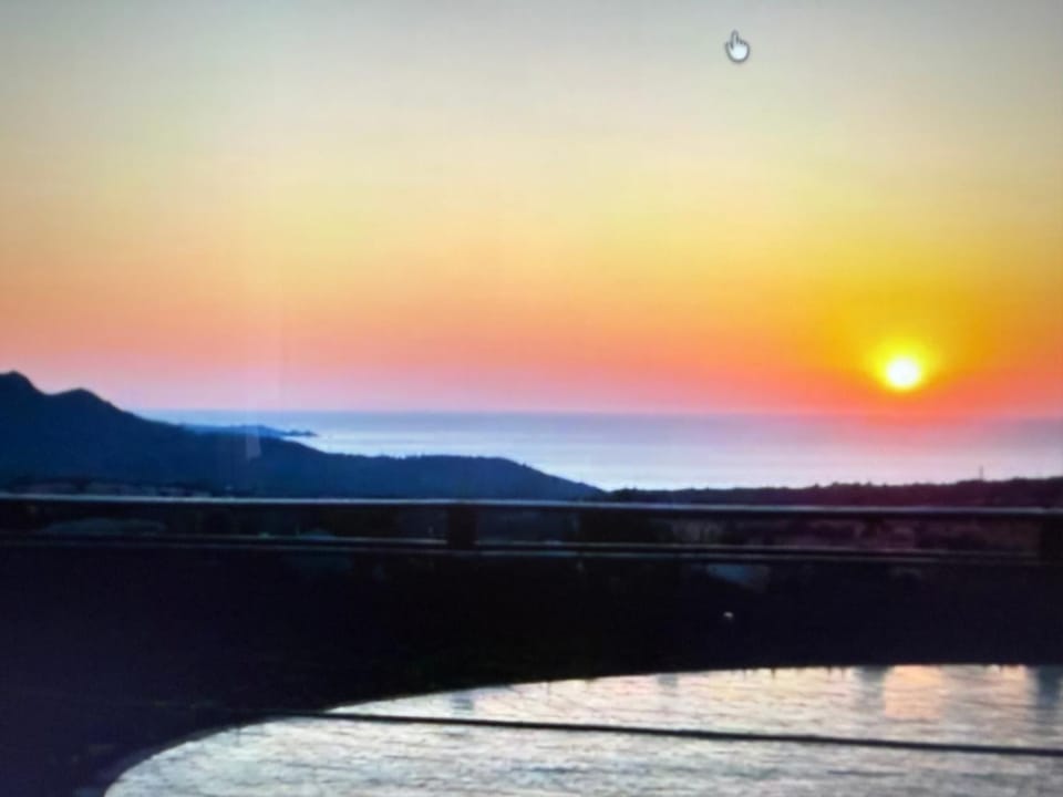 Restaurant/places to eat, Sunrise