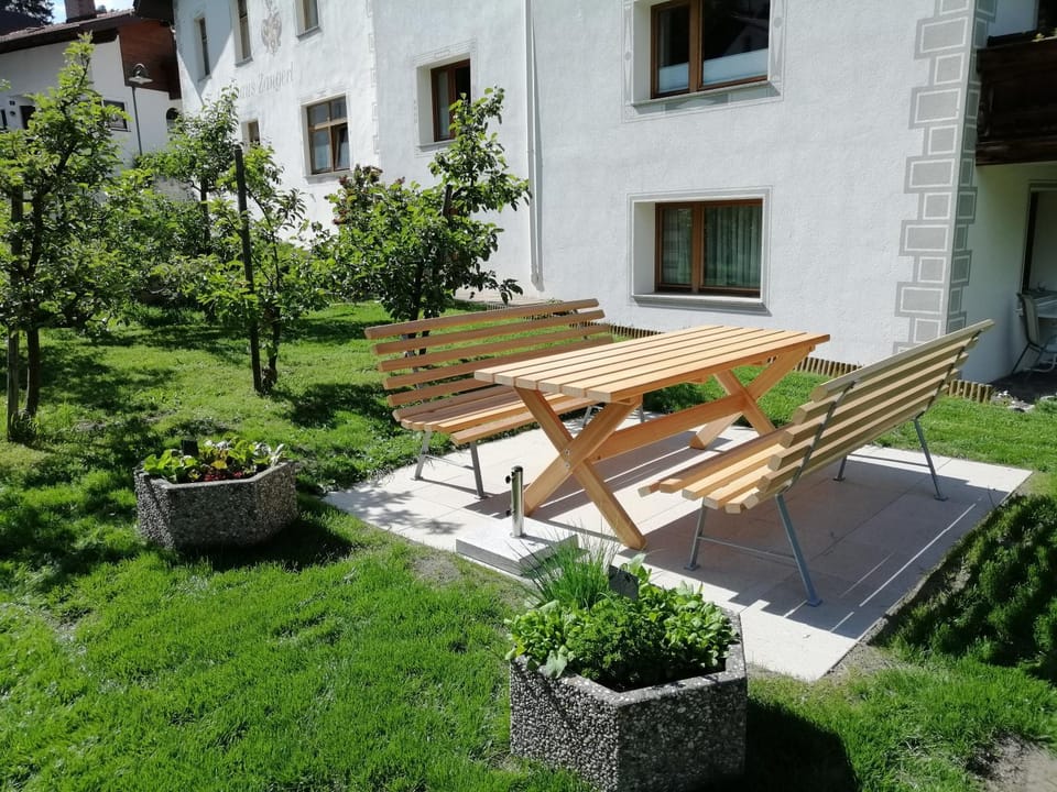 BBQ facilities, Garden