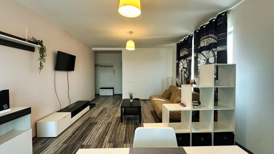 Communal lounge/ TV room, TV and multimedia