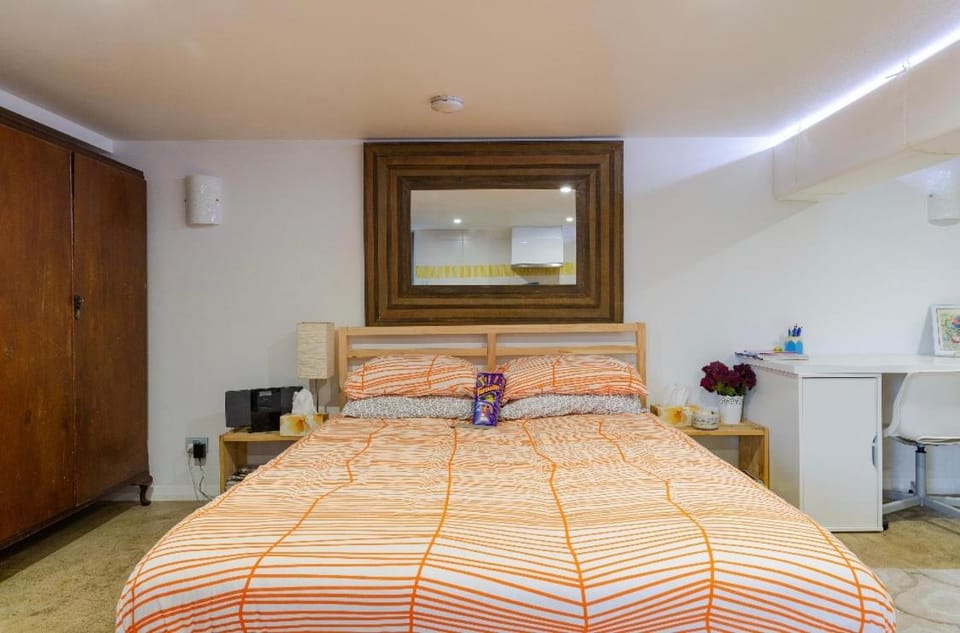 Bed, Bedroom