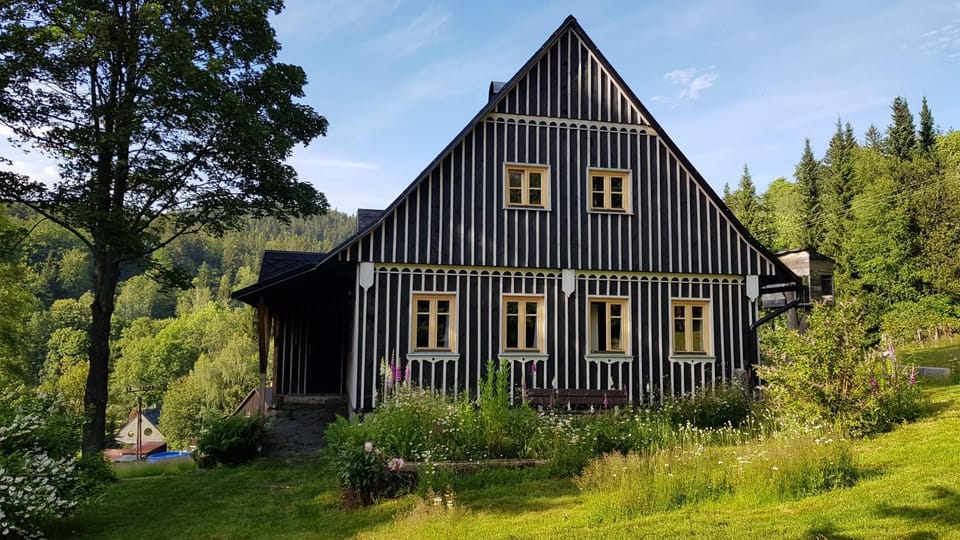 Property building, Garden