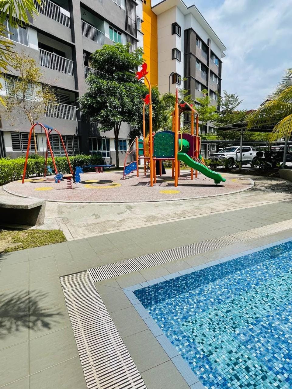 Children play ground, Evening entertainment, Swimming pool, Parking, sunbed