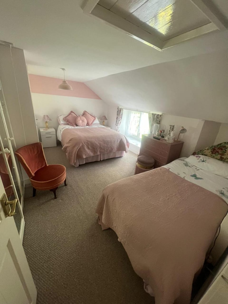 Broadmoor Farm Bed and Breakfast in Wales
