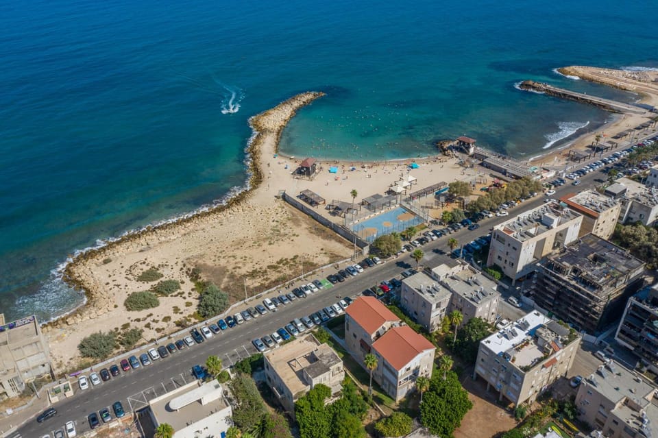 Property building, Bird's eye view, Beach