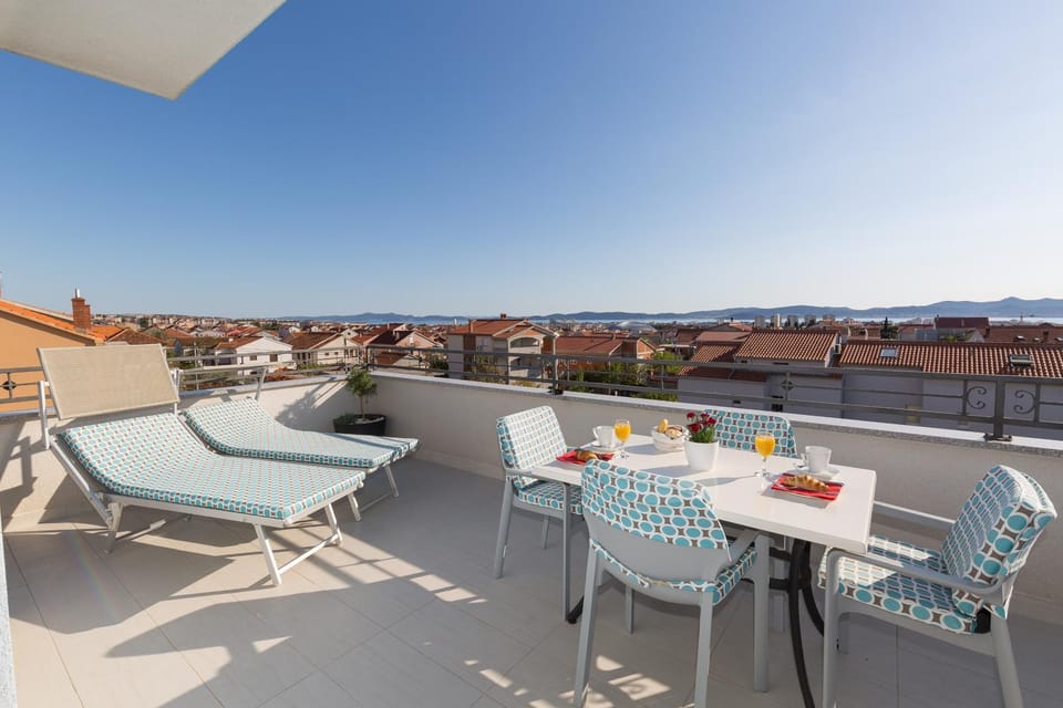Balcony/Terrace, City view, Sea view