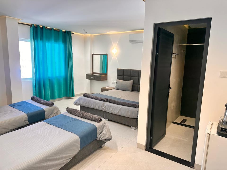 Bed, Living room, Photo of the whole room, Bedroom
