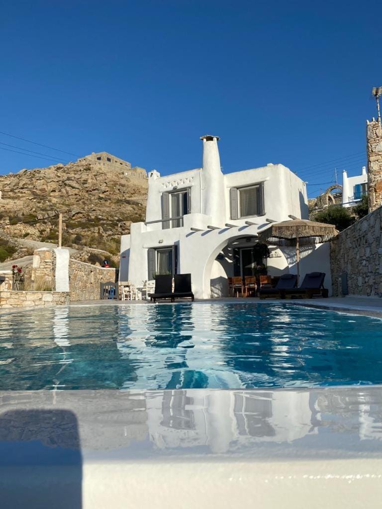 C.L.S Cavo Delos,Private Pool Villa in Mykonos, Mikonos 846 00, Greece