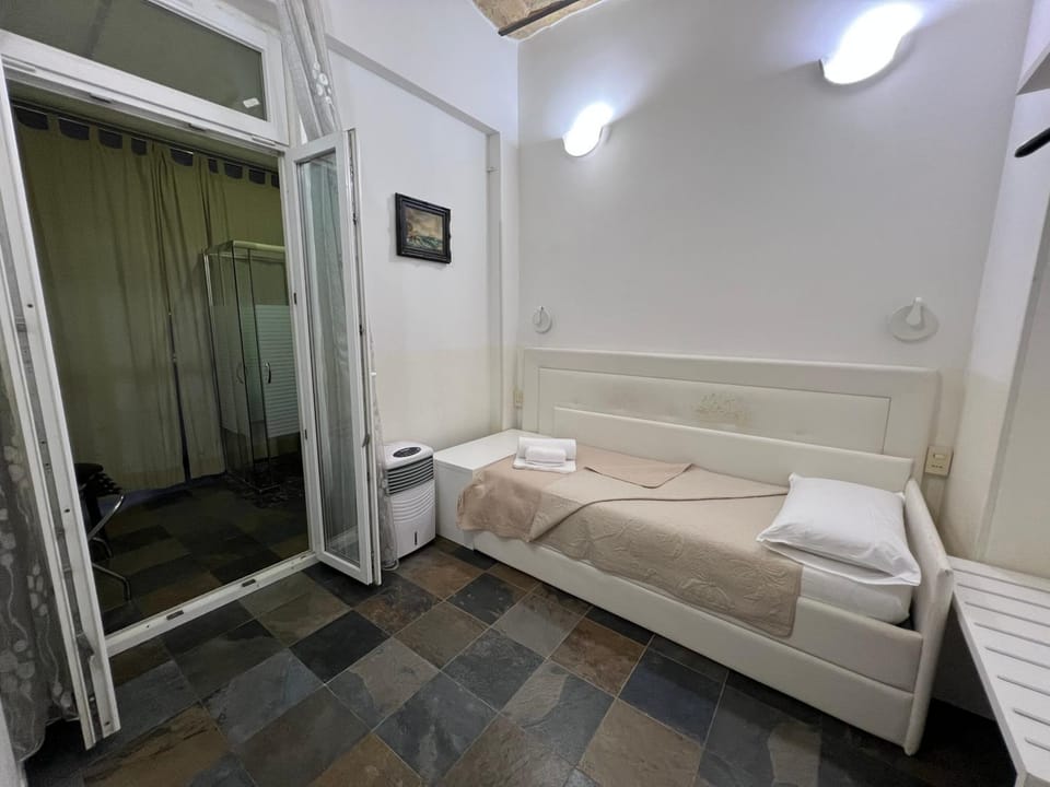Golden Nice Bed and Breakfast in Rome