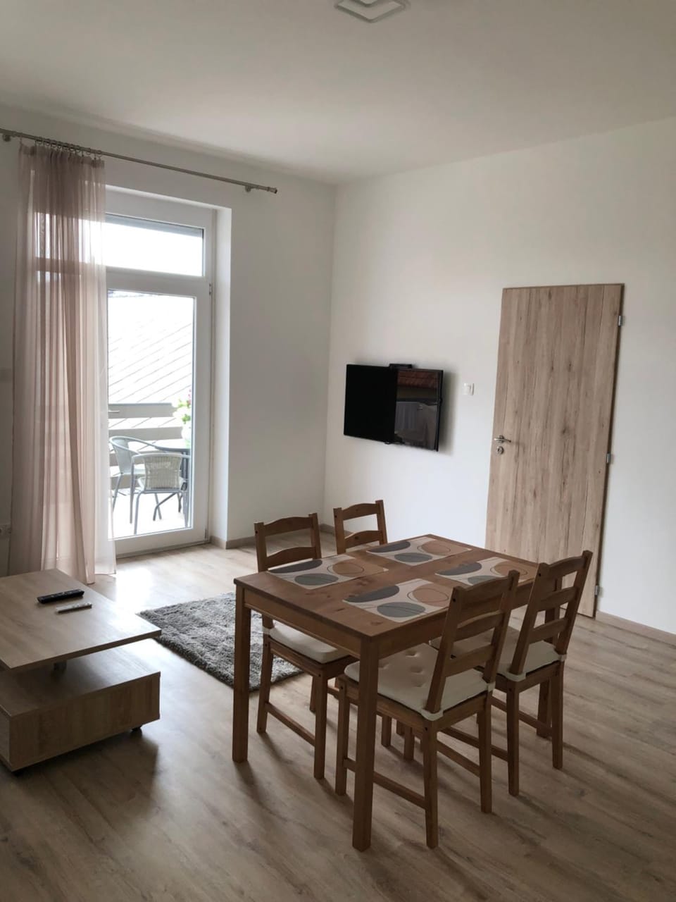 Pupos Apartman Szigliget Apartment in Hungary