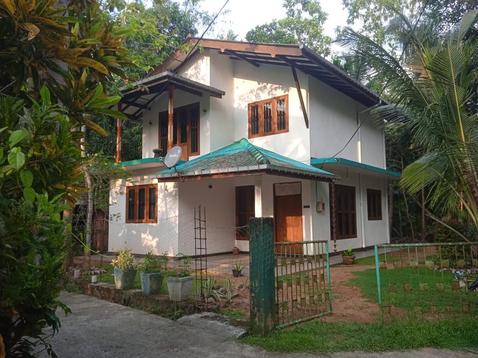 G&D Homes House in Hikkaduwa