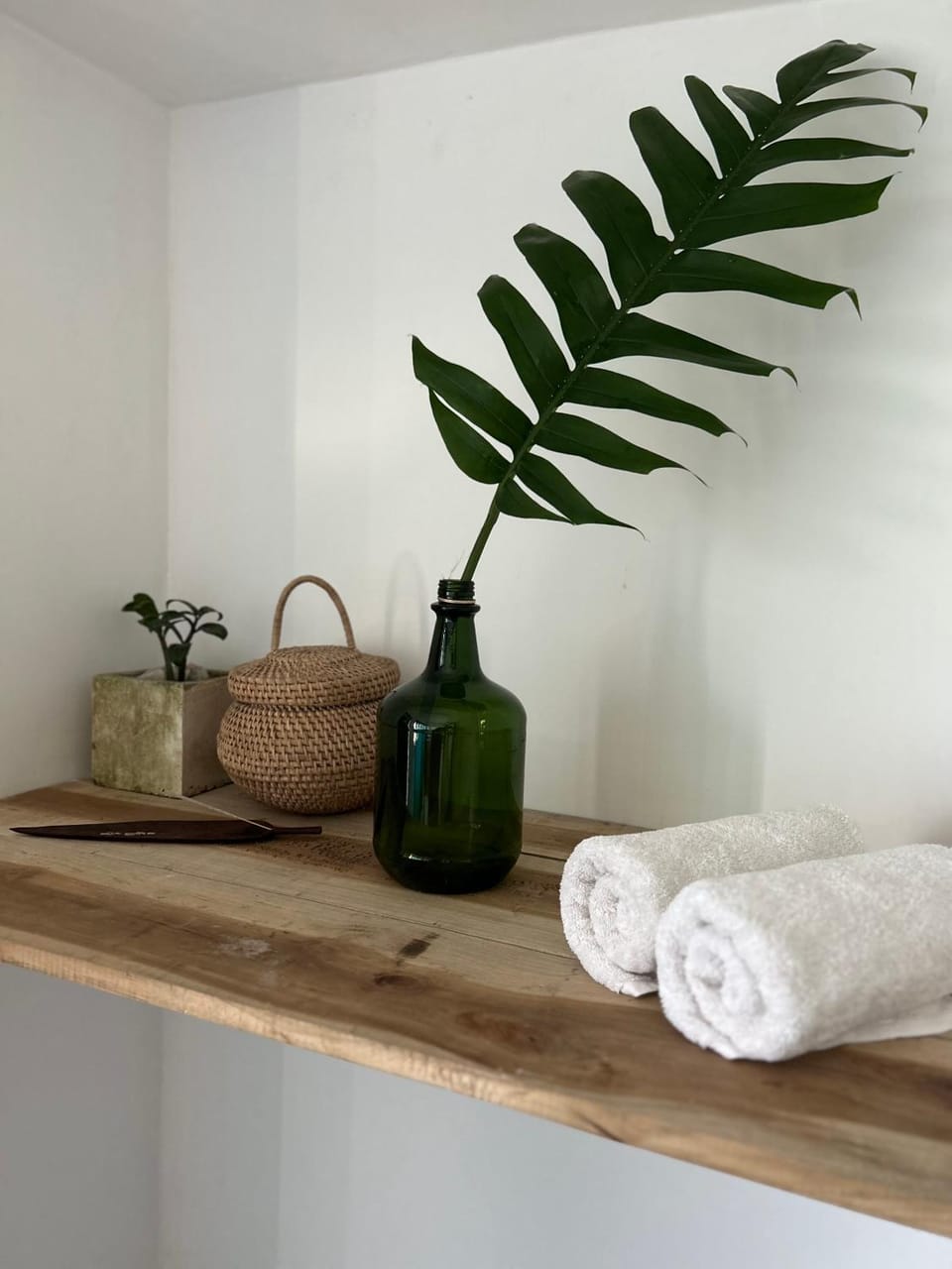 Decorative detail, Bedroom, towels
