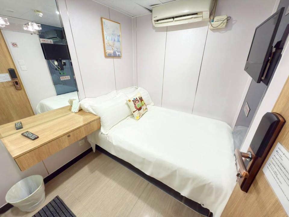 Apple Hostel 蘋果賓館 Bed and Breakfast in Hong Kong