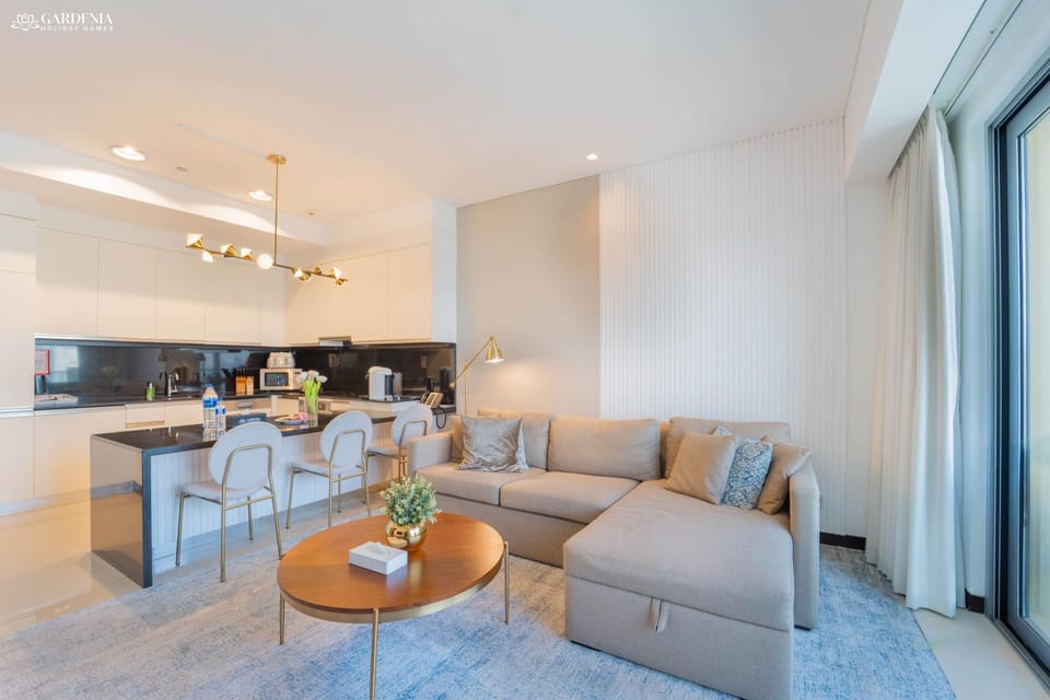 JW Marriott Full Marina View, Luxury Suites by Gardenia with Direct Access to Marina Mall Apartment in Dubai