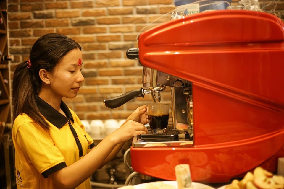 Staff, Restaurant/places to eat, Lounge or bar, Breakfast, Drinks